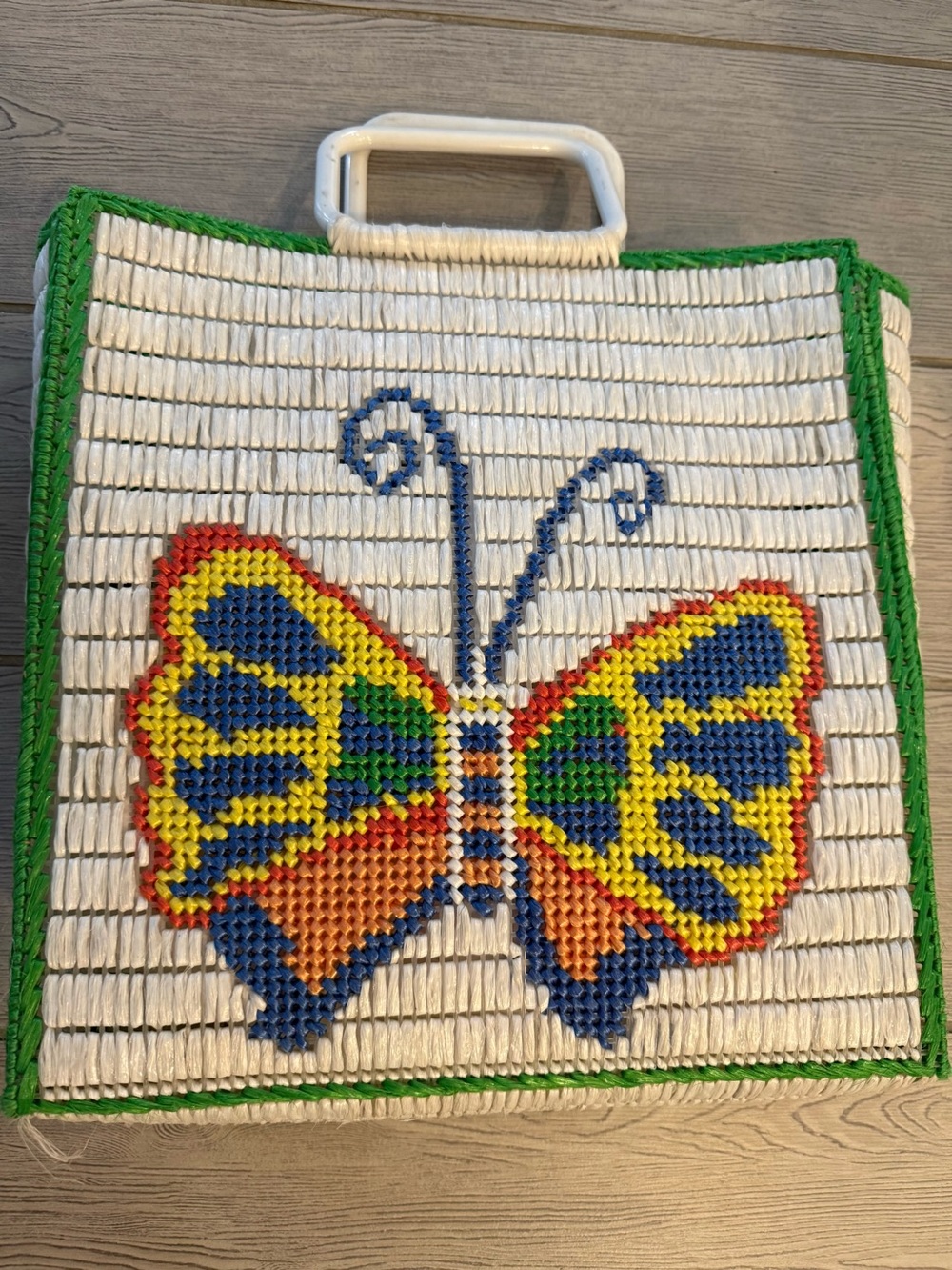 1970s Handmade White Raffia Needlepoint Bag with Colorful Butterfly